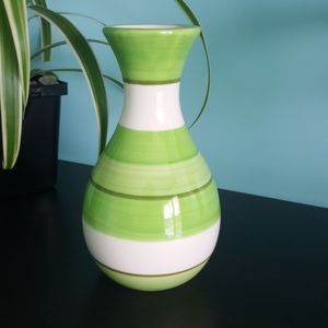 Vase🏵matching blue vase in my atore🏵